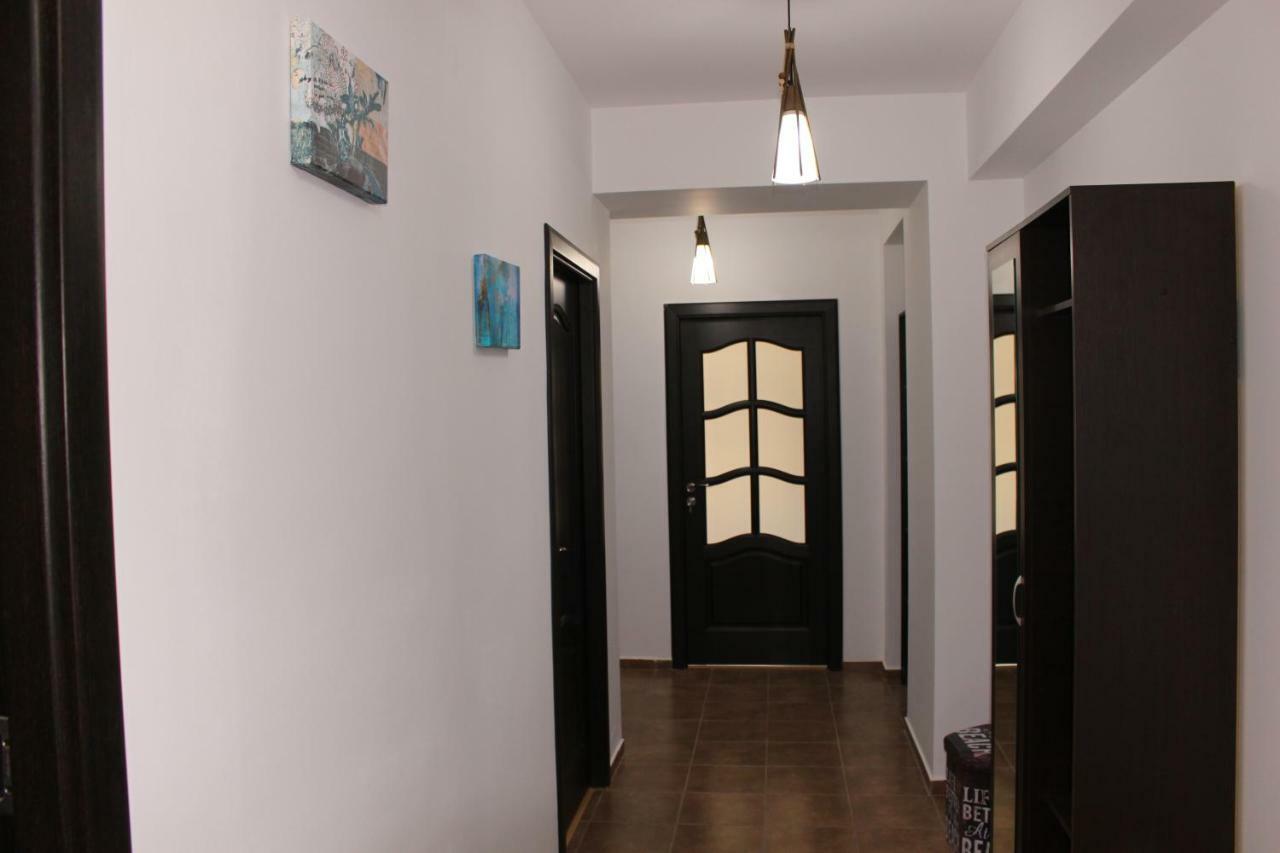 Still Apartament Крайова Экстерьер фото